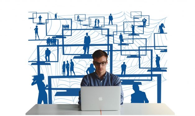 How to Forgo Your Office Job for a Freelance Career (and Stay Sane!)