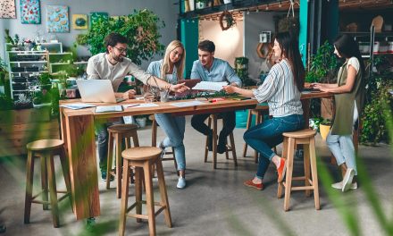 Leveraging Knowledge From Other Companies in a Coworking Space