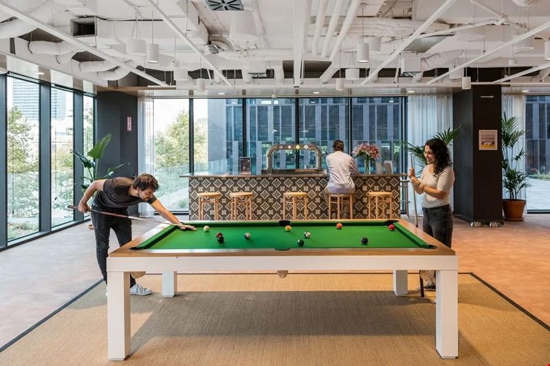 How to Help Colleagues Choose the Perfect Coworking Space When Relocating